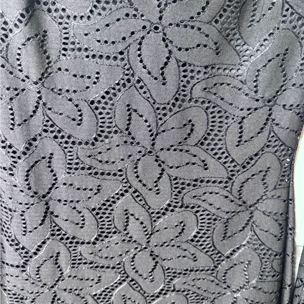 Black Bodycon Dress with Plunge Neckline and Long Sleeves - Picture 5 of 7